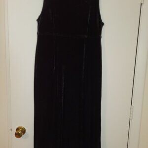 Dressing Clio Black Velvet Dress. Size S(8/10)